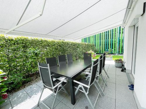 ギーセンにあるLuxury Wohnung mit Großem Bett und Schlafsofa Luxuriös Ausgestattet mit schöne Terrasse und Garten!のギャラリーの写真