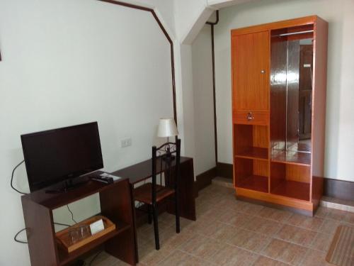 A television and/or entertainment centre at Casa Tentay
