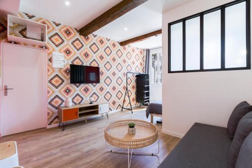 NATIONALE 4 - St Charles - Réformés - Vieux Port