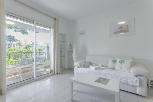 LE BELLA studio avec balcon idéal pour une évasion à deux, au calme et proche du centre-ville