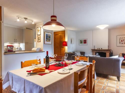 Apartment Champbois by Interhome