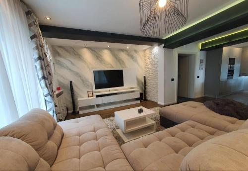 Μια τηλεόραση ή/και κέντρο ψυχαγωγίας στο Opper luxury apartament