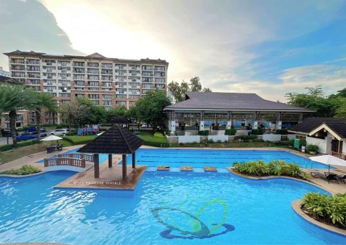 Bazén v ubytování One Oasis 2BR Condo in Mabolo-near SM, Ayala, IT park nebo v jeho okolí