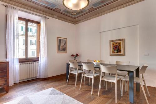Pisana Apartment by Mamo Florence