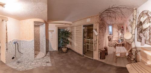 Bilik mandi di Appartement Bergkristall