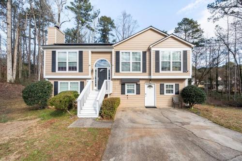 Gallery image of Amazing, cozy & warm family homeWarm and cozy home in Lithonia