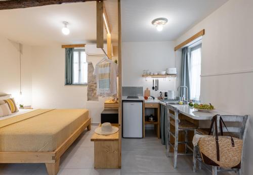 Capella Skiathos, Residences