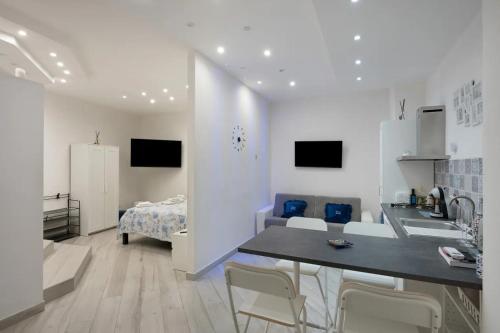 Casa Giulia Napoli Centro Jacuzzi Privata Piazza del Plebiscito WiFi