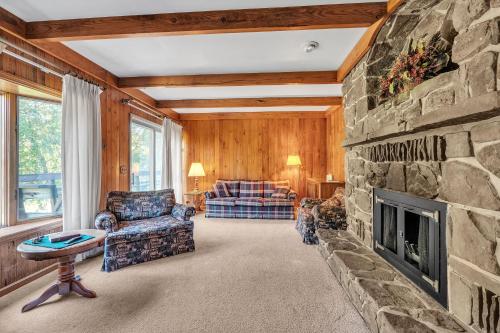 Istumisnurk majutusasutuses Bear Paw Cottage- 12 mins to Seneca Rocks cottage