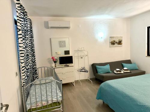 Quinta Shiamar
