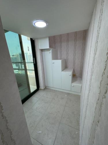 Gambar di galeri bagi Loft bed short and long stay di Dubai