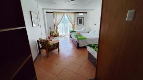 Posezení v ubytování Hotel Hotu Matua by EI