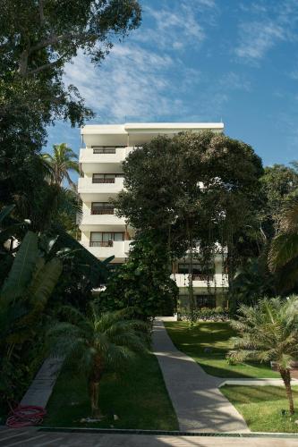 Ysuri Sayulita - Beachfront Hotelにある庭