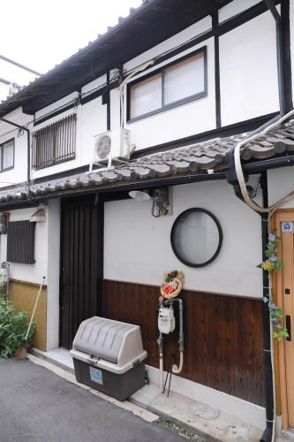 交通便利自炊可能広々の一軒家