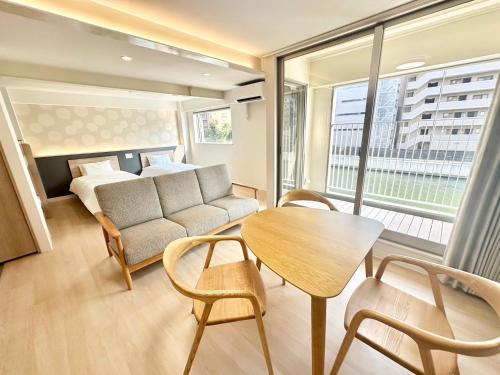 Riverside Condo DOTON