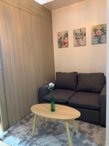 Netflix & Chill at Pablo's Homestay-Grace Residences Tower 4
