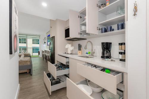 High Rise Brickell Modern Studio photo 51
