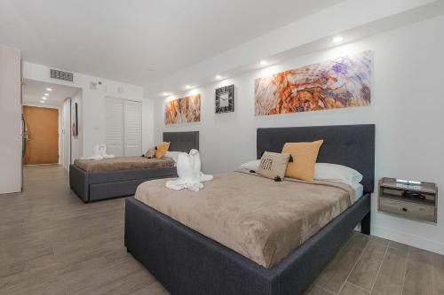 High Rise Brickell Modern Studio photo 32