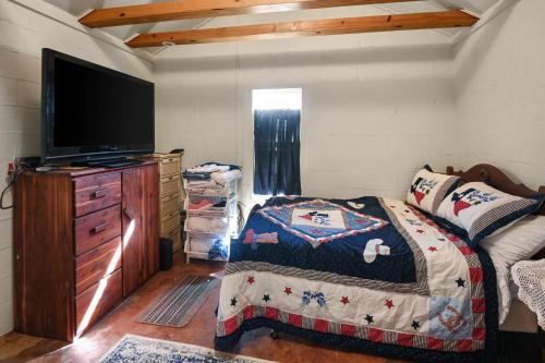Postel nebo postele na pokoji v ubytování Stein Haus Ranch
