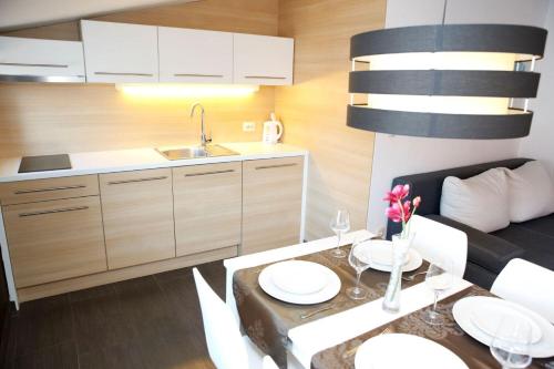 Apartments and Rooms guesthouse Lorenta