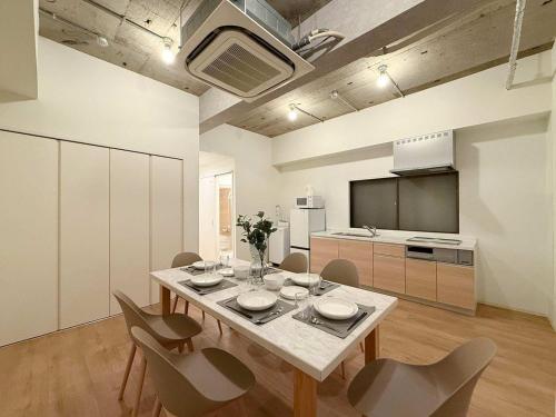 b hotel NaouBLD - Central Hatchobori 2 Bedroom Apartment for 10 Guests