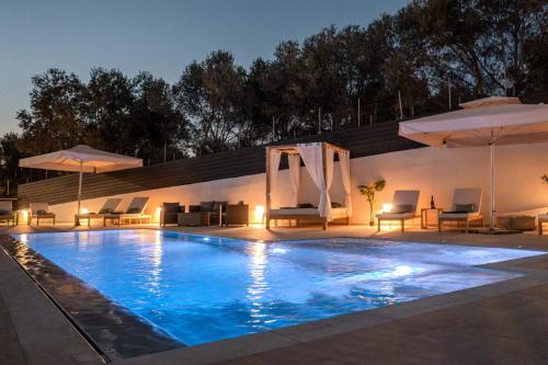 3As Luxury Villa with Heated Pool, Sauna and Gym