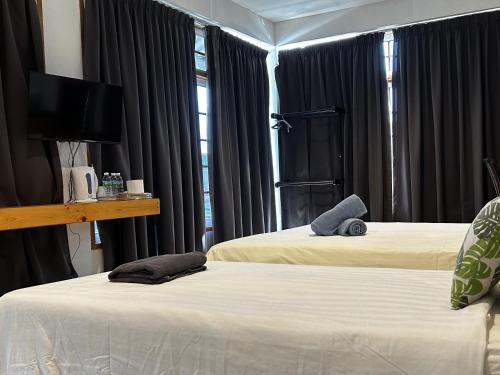 Gallery image of Riverbank Dungun Guesthouse & Cafe in Dungun