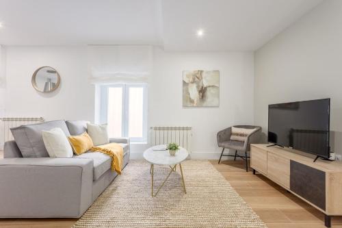 Modern 2-Bed Apartment Near Bernabéu