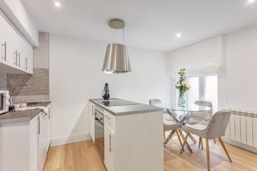 Modern 2-Bed Apartment Near Bernabéu
