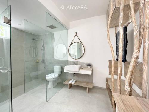 Ένα μπάνιο στο Khaiyyara-Mediterranean Style 2 Bedroom Pool Villa