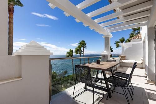Penthouse Dalia - roof terrace with plunge pool