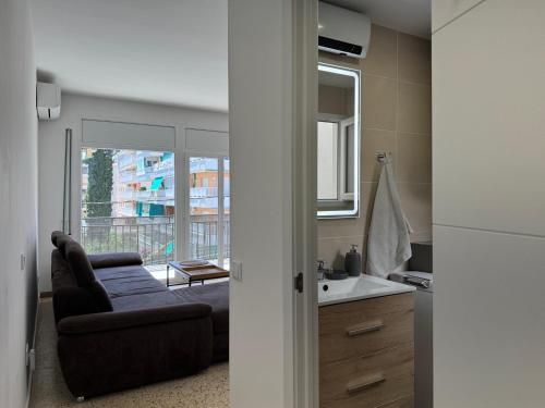 Χώρος καθιστικού στο Apartment 1 min from Beach Segur de Calafell