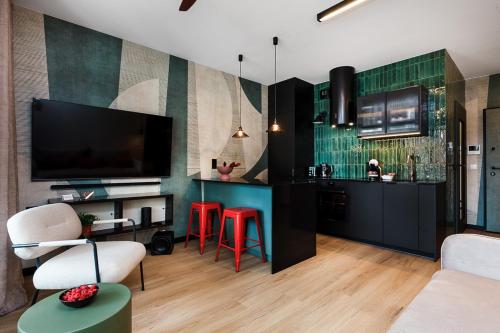 TV/trung tâm giải trí tại City Center - Wałowa i Popiełuszki by Apartmore