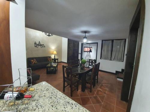 Χώρος καθιστικού στο Orotavas Beautiful Villa, Mi casa es su casa