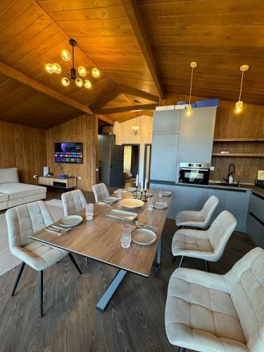 Et opholdsområde på BiYik Sky Ski Base Retreat