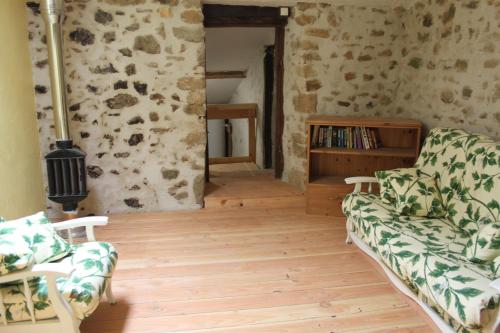 Photo de la galerie de l'établissement Gite Ladybird, à Nouic