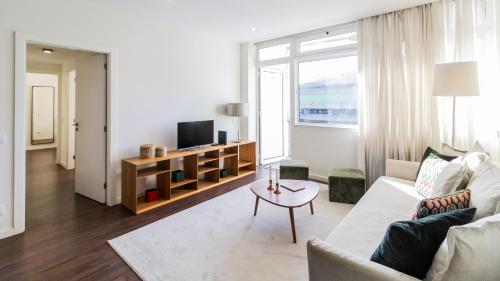 2BR Wonder in the City Center by LovelyStay