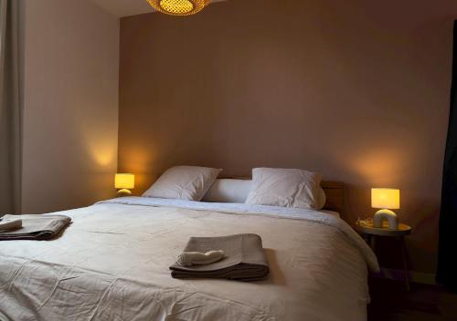 French Loft - Central & Comfy