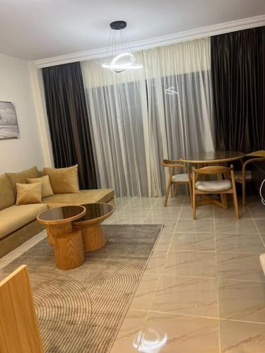 Gallery image of Luxury Brand New Building&Apartment at Madinaty B15 in Cairo