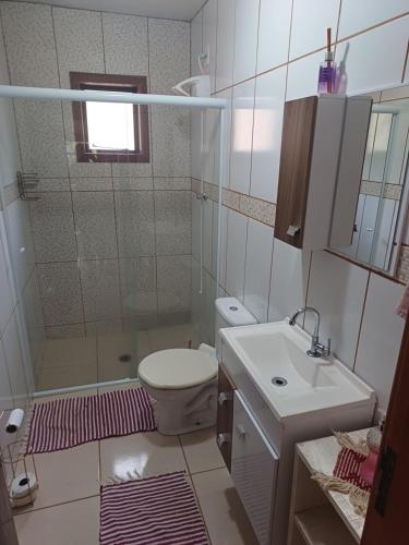 Bilik mandi di Chalé sonho meu do vale 01