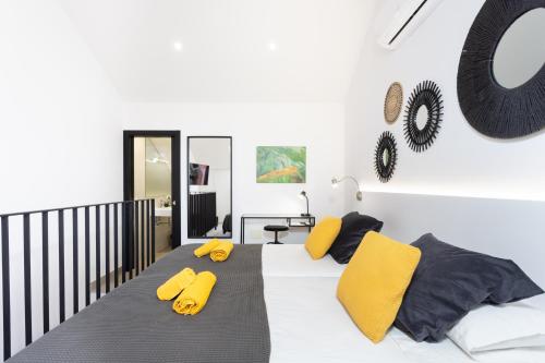 Home2Book Modern Design Seaview Apt, Pool&Terrace