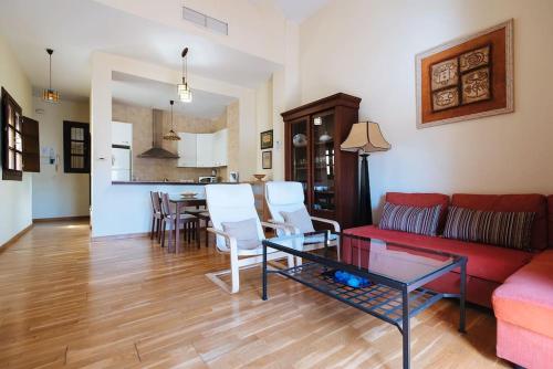 Amazing Penthouse in Triana with Jacuzzi Centro