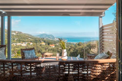 Goldeneye luxury Villas