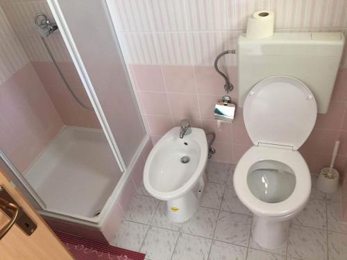 Koupelna v ubytování Apartment Bubi