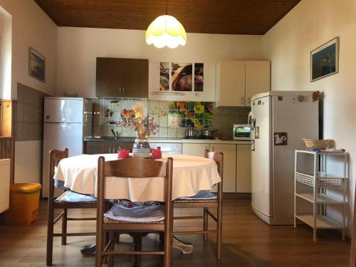 Kuchyňa alebo kuchynka v ubytovaní Apartments Durda