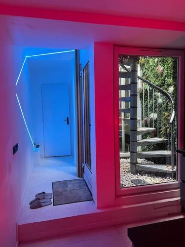 Fotografie z fotogalerie ubytování Loft avec jacuzzi v destinaci Saint-Maur-des-Fossés