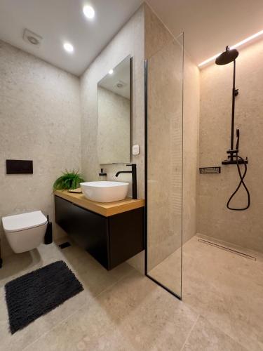 TT Luxury Homes I Zefyros - Chic shared Pool & Gym