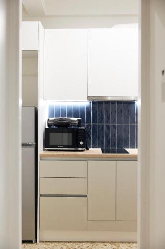 Cozy Apartment in Larisis 9-11