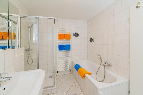 Koupelna v ubytování Ferienhaus und Fewo Anna Nommsen