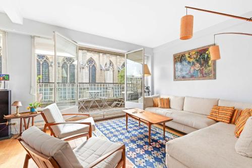 paris invalides vue Tour Eiffel duplex